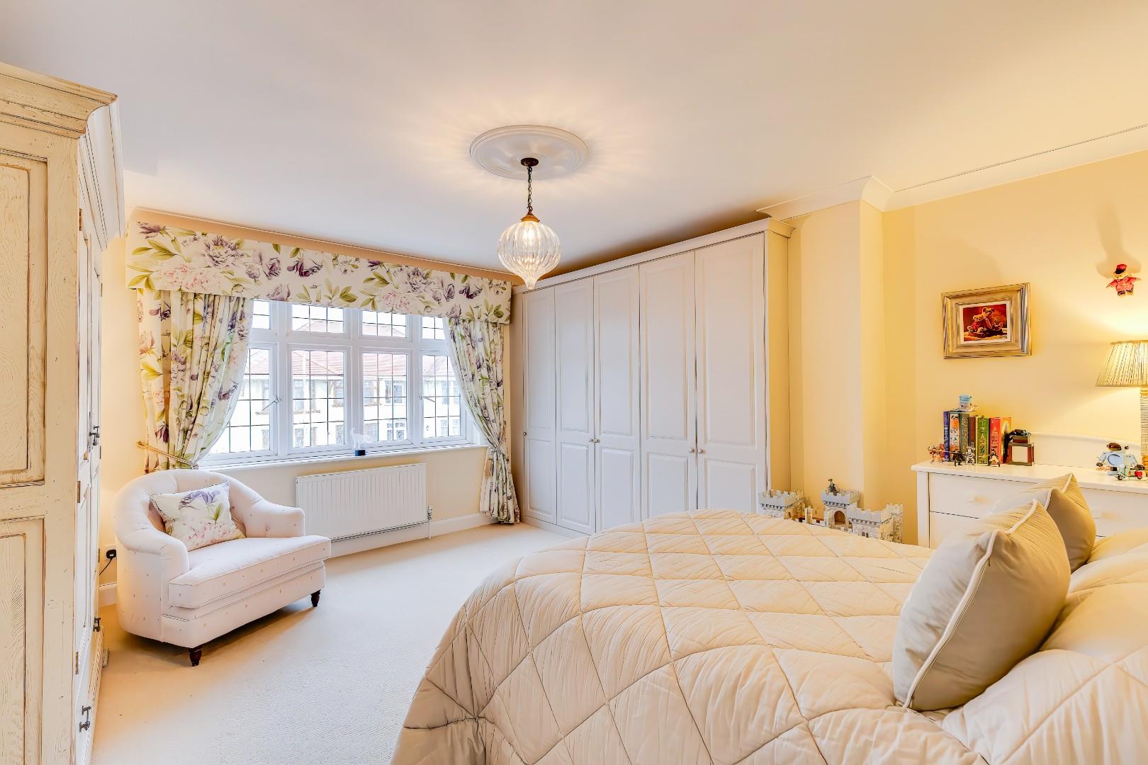 Victoria Avenue, Porthcawl, Bridgend County Borough, CF36 3EY